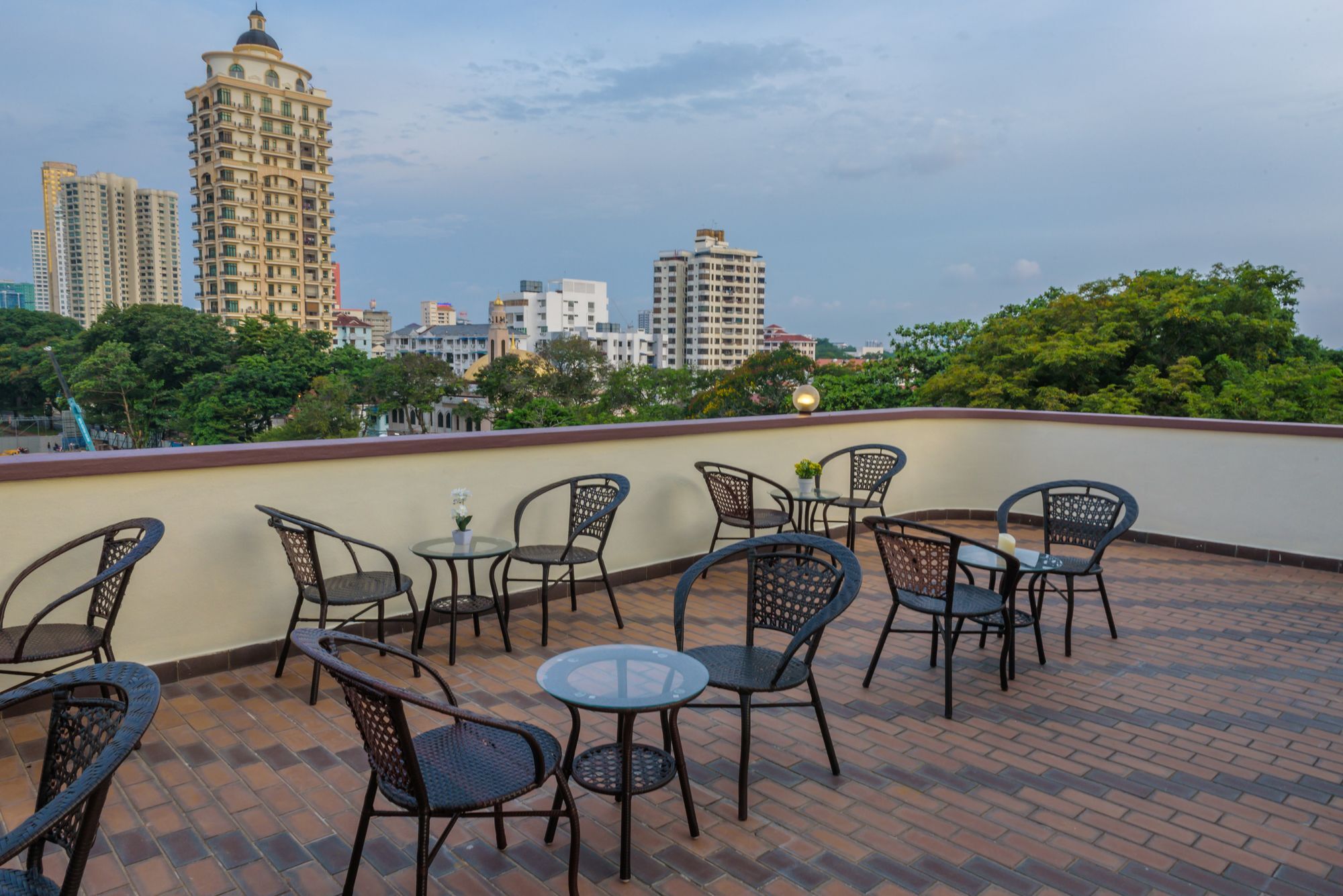 Hotel Spot On 89645 Ong'S Court George Town Exterior foto