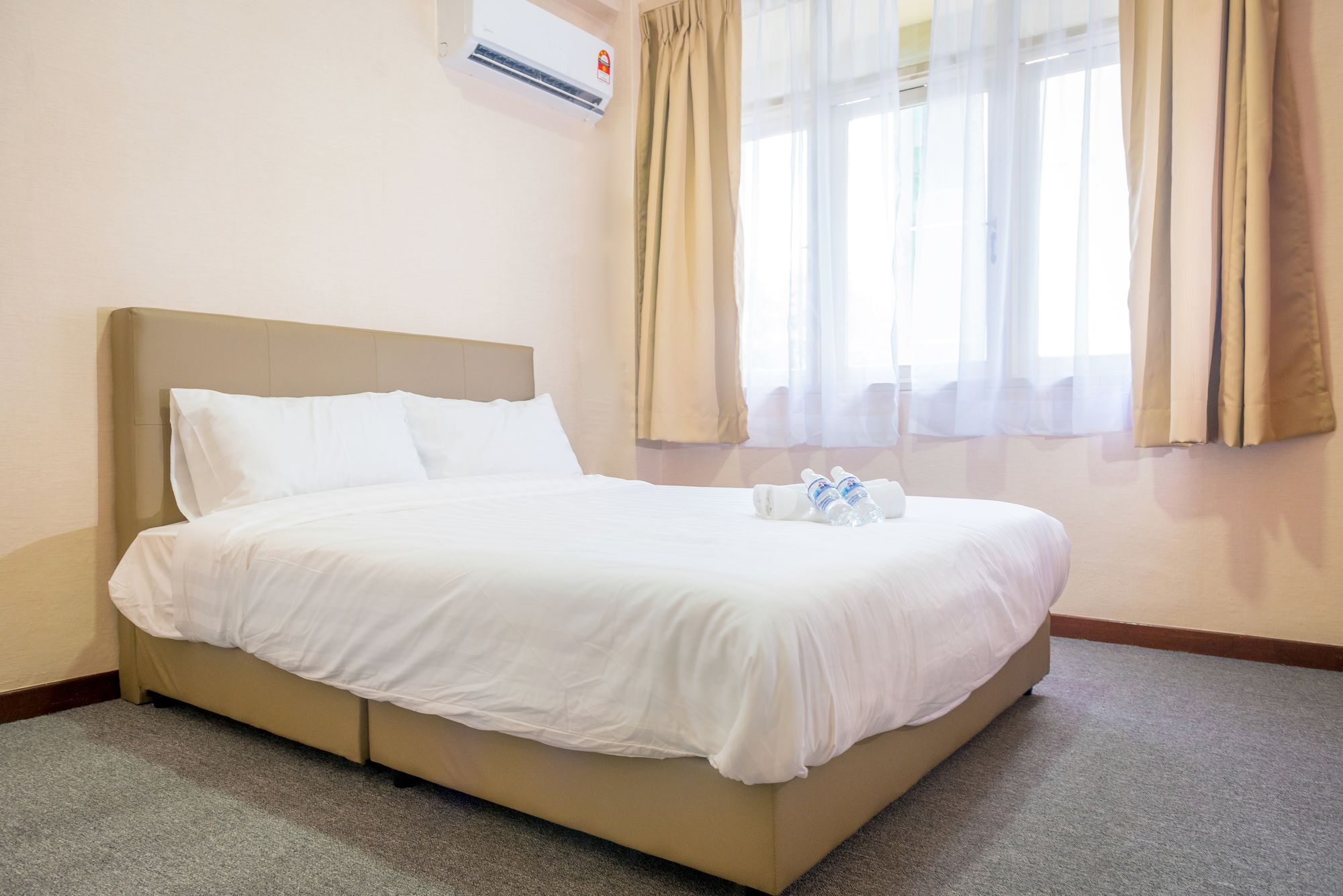Hotel Spot On 89645 Ong'S Court George Town Exterior foto