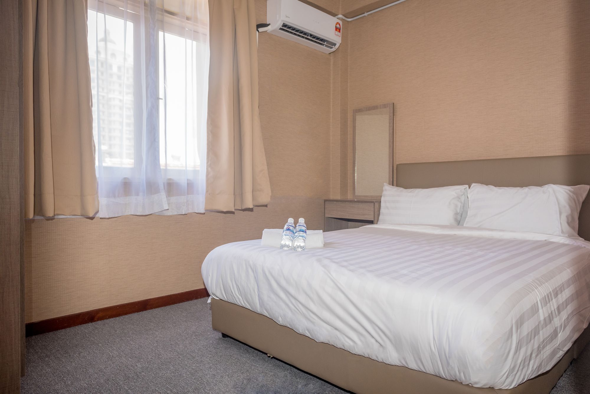 Hotel Spot On 89645 Ong'S Court George Town Exterior foto