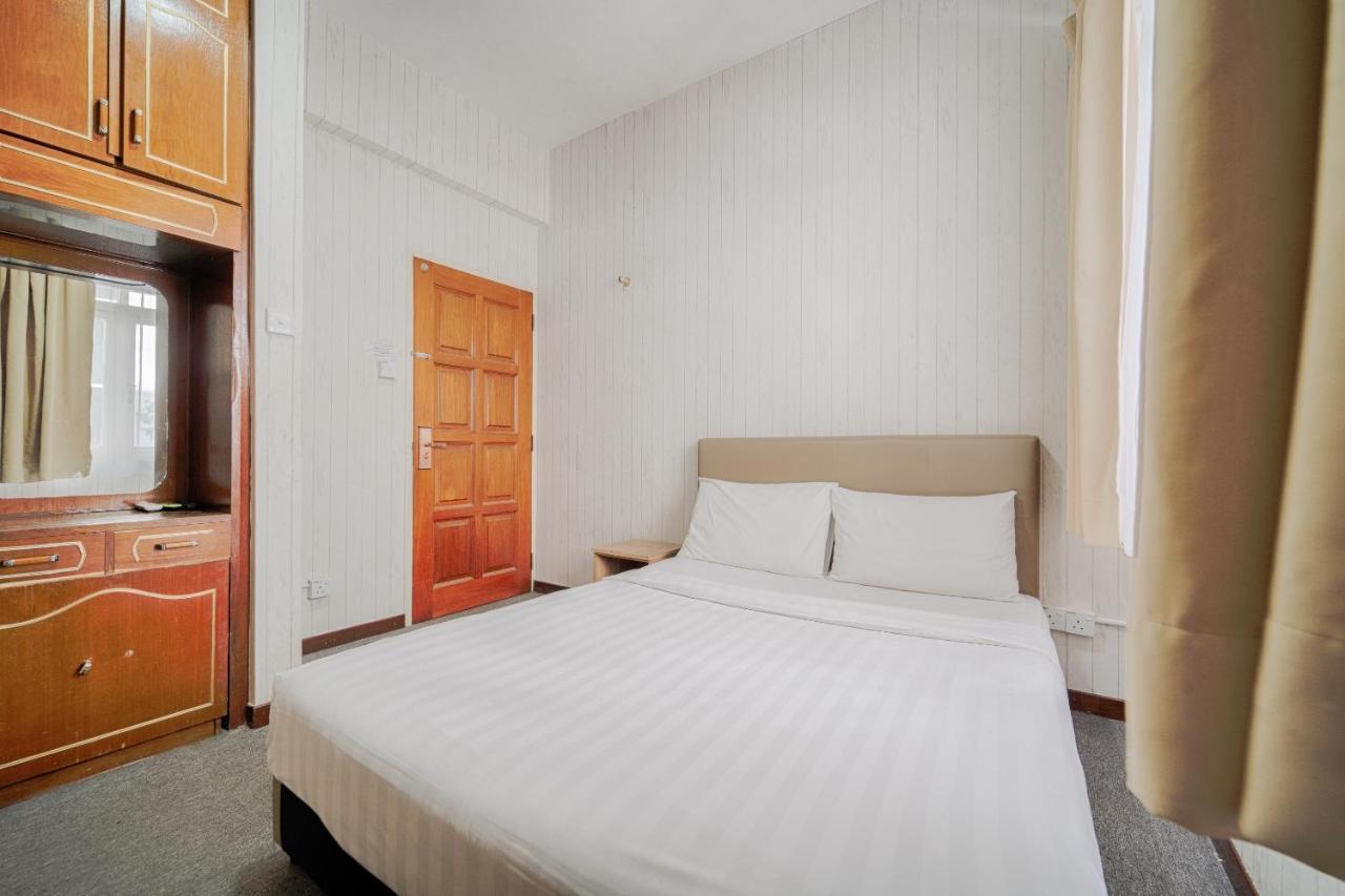 Hotel Spot On 89645 Ong'S Court George Town Exterior foto