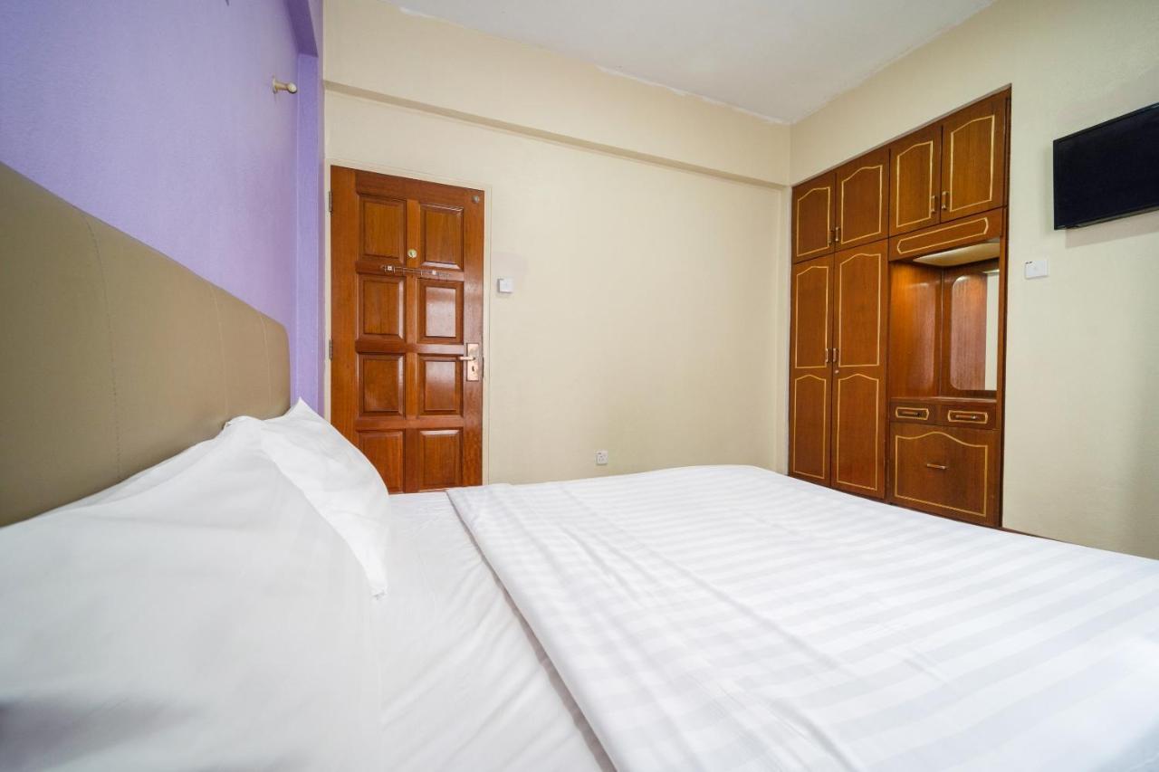 Hotel Spot On 89645 Ong'S Court George Town Exterior foto